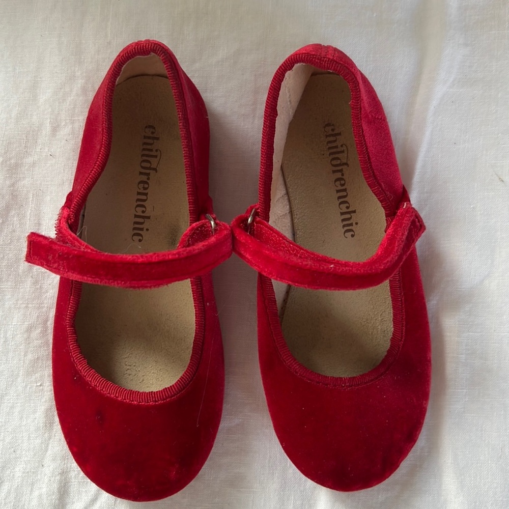 Like new children chic red velvet Mary Janes for Christmas!